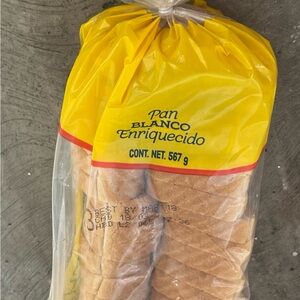 Pan Blanco Enriquecido Bread - Yellow Packaging